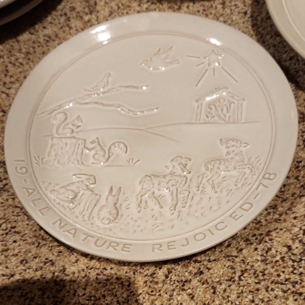 Frankoma 1978 CHRISTMAS Ceramic Plate with "All NATURE REJOICED" scene